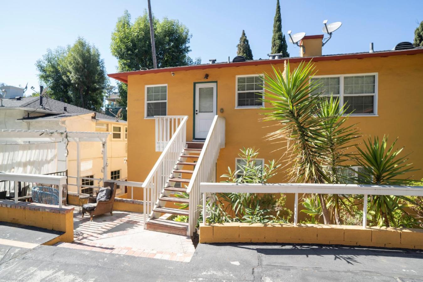 Charming Duplex In Sherman Oaks Holiday home Los Angeles